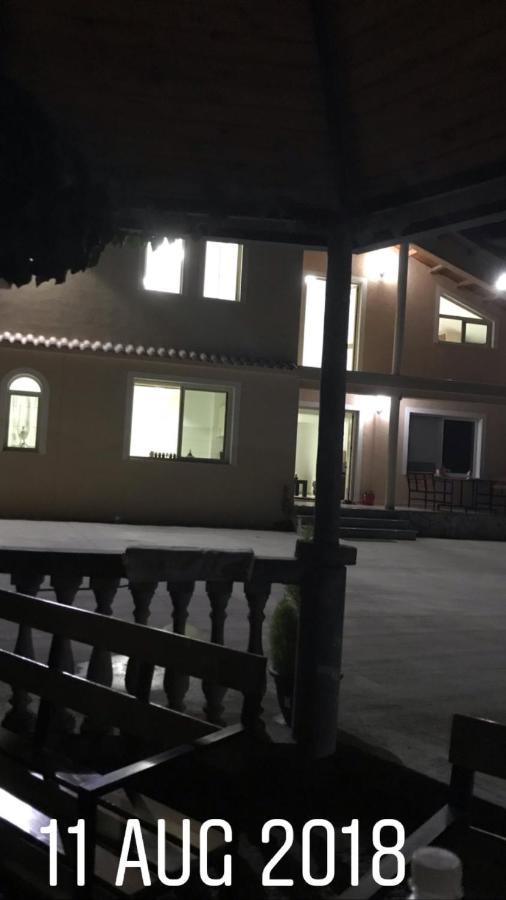 Vila Ama Kruje Bed & Breakfast エクステリア 写真