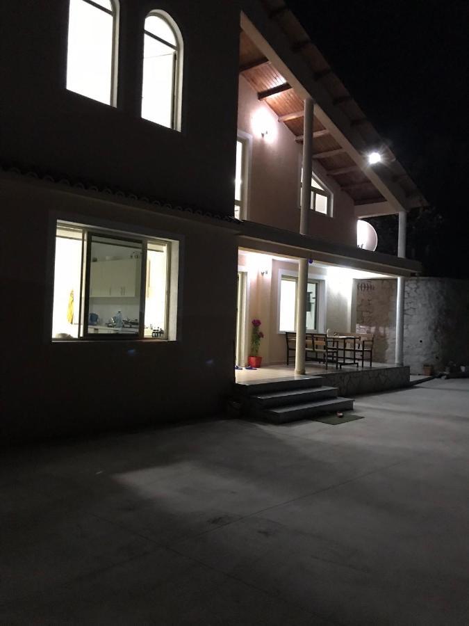 Vila Ama Kruje Bed & Breakfast エクステリア 写真